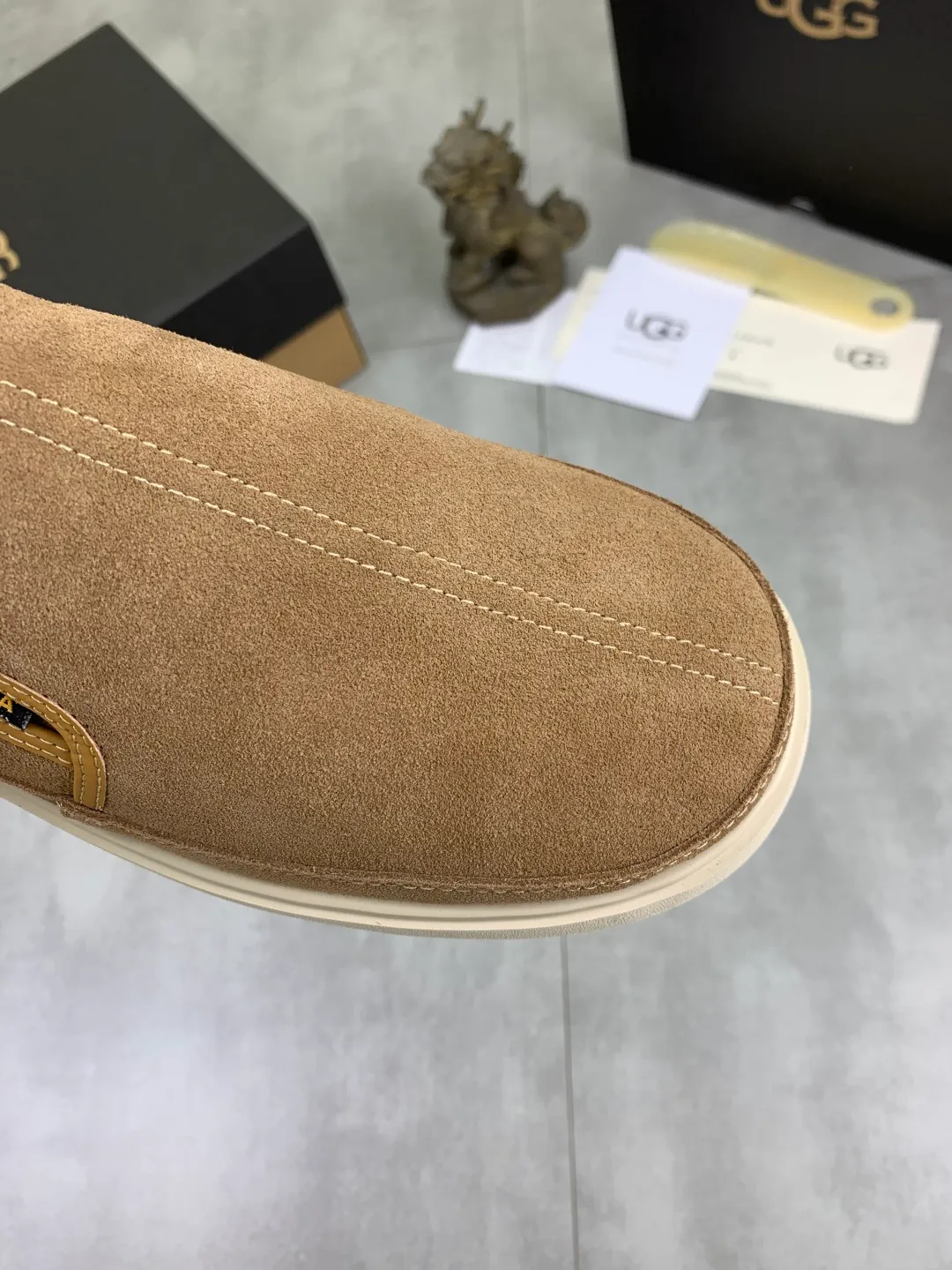 Men's men's shoes 💰P580 [New style] hot style 💰 versatile casual slip-on fur shoes 🆘 "Real Wool" [UGG] 👉 hot style men's shoes official website synchronization 🔰 quality [proud] is not comparable to the imitations in the general market 🌀 The upper is imported Italian frosted calfskin, and the lining: foot pad 🅰️ grade 🐑 real wool 👻 Only Grade A can show the effect The hand feels smooth and delicate 🔱The shoe shape is grand, only the factory can achieve it 🎄The perfect toughness of the original outsole 👻⬛️ can allow customers to bid farewell to one-time consumption. Real wool lining, super warm. Available in black or brown. Size: 39-44